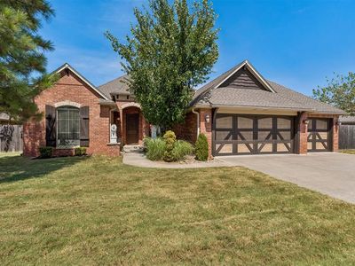 523 Woods Way