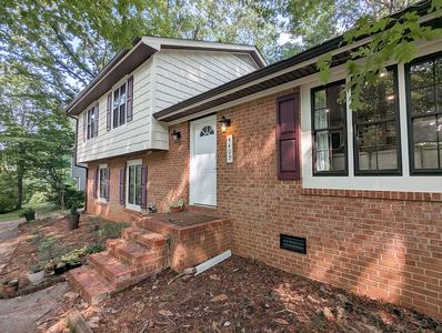 4409 Pickwick Dr