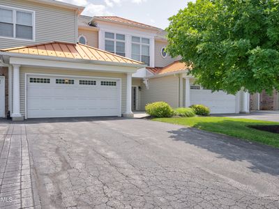 802 Vly Pointe Drive
