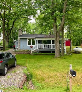 4737 Mary East Dr
