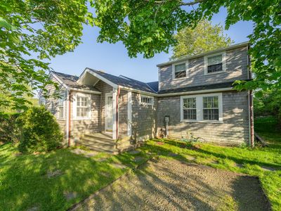 42 Vestal St