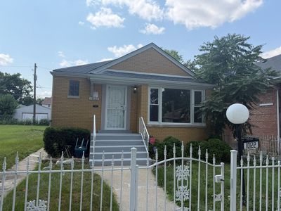 Property at 10122 S Wallace St, Chicago, IL