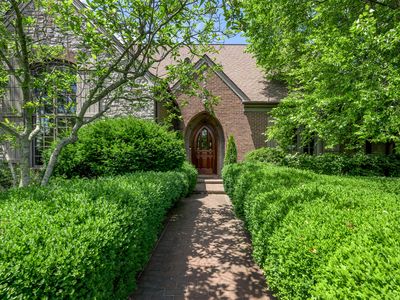 601 Delong Rd