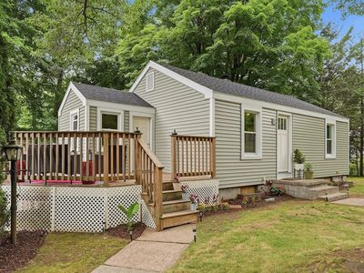 92 Sylvan Ln