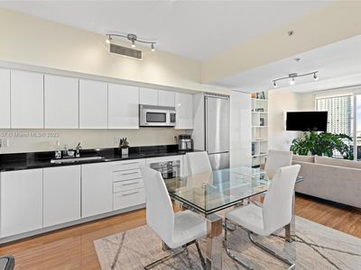 92 SW 3rd St APT 3409