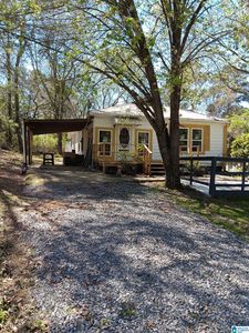 Property at 206 Montgomery St, Warrior, AL
