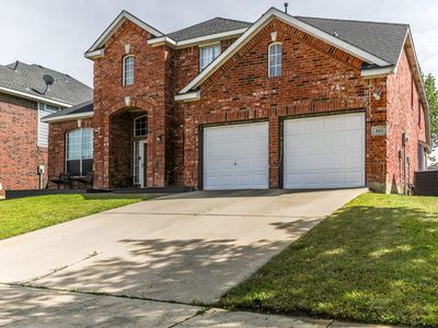 611 Laura Ln