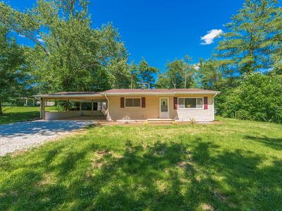 115 E Chester Dr