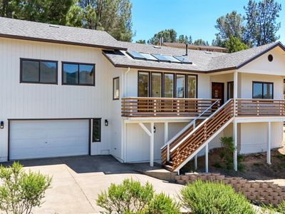 11087 Fairway Drive