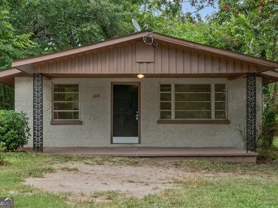 106 Grady St