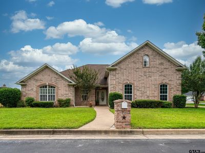 5722 Gloucester Dr