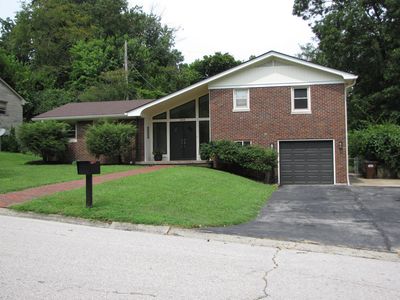 206 Eastway Dr