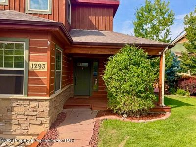 1293 Bedrock Cir