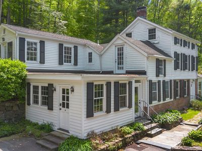 70 Spring Valley Road