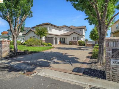 5530 Edgeview Dr