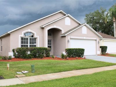 1068 Lake Berkley Dr