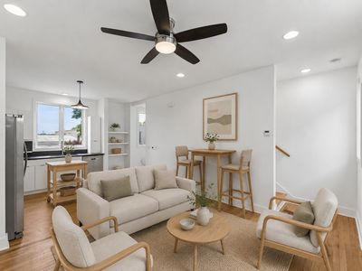 2513 White Ave #12