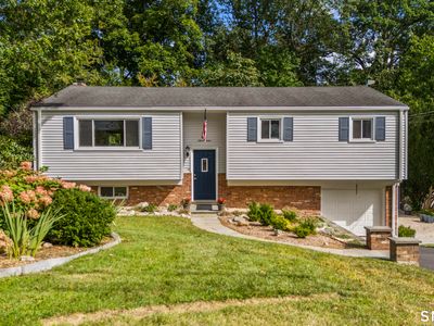 27 Amherst Place