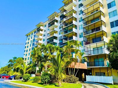 4164 Inverrary Dr APT 204