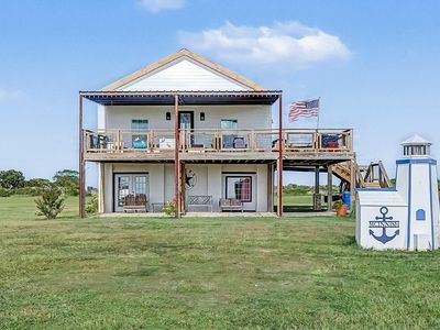 Property at 201 Turtle Bay Cv, Palacios, TX