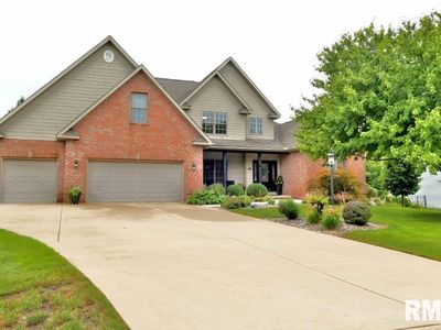 404 Windsor Dr