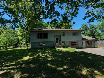 Property at 8 Lamson Drive, Merrimack, NH