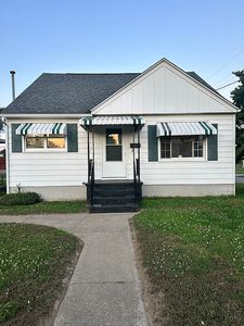 2700 Lincoln Ave