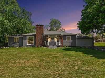 2005 Brandon Dr NW