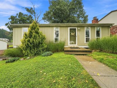454 Rosanne Dr