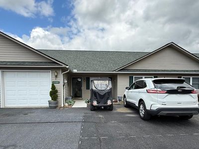 93 Fairway Villa Dr