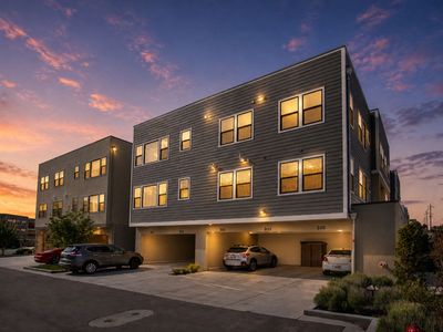 8378 S Iris Lumi Ln W #203