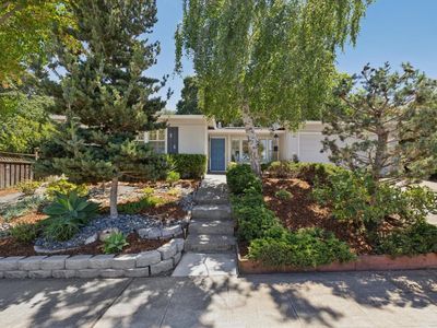 321 La Casa Ave