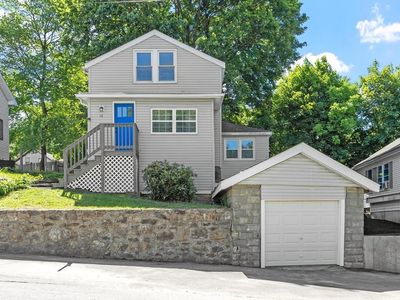 12 Shore Dr