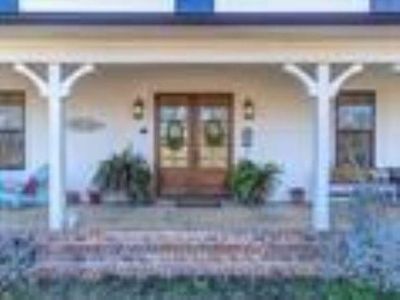 1546 Paw Paw Rd