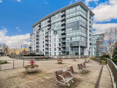 1260 NW Naito Pkwy UNIT 705