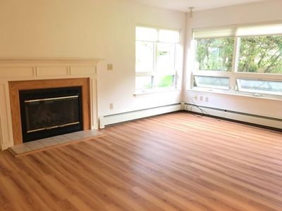 1008 Hooter Ln Unit A4