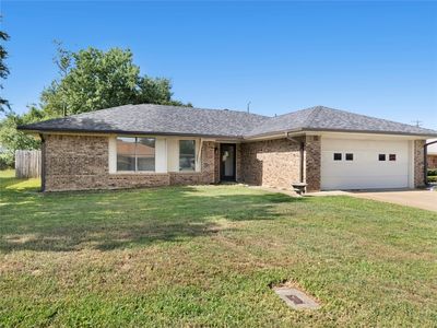 2703 Regal Dr