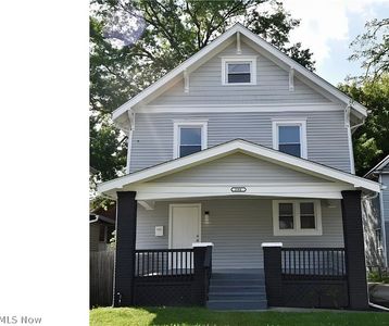 Property at 894 W Exchange St, Akron, OH