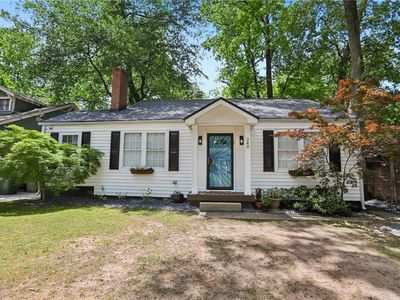 240 Sisson Ave NE