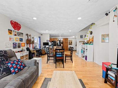 25 James St Unit 7