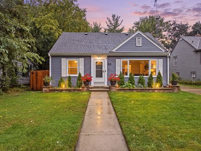 389 N Commonwealth Ave