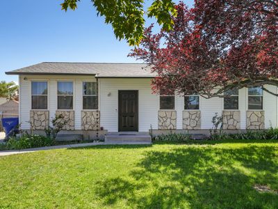 3925 W Rivendell Rd