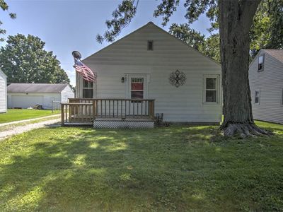 462 S Durfee St