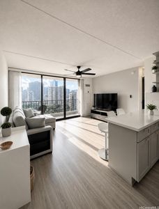 411 Hobron Ln APT 1506