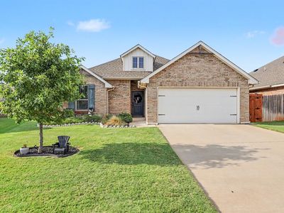 1005 NE 33rd Ter