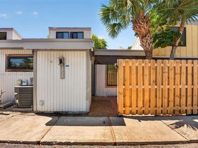 1717 NW 73rd Ave #33
