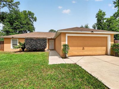 5 Hemlock Radial Ln