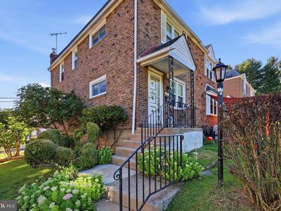807 Hampshire Rd