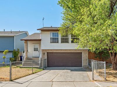 3327 W Tess Ave