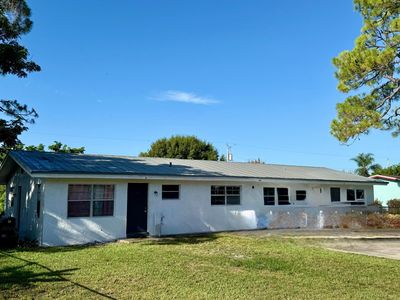 805 S Lake Drive